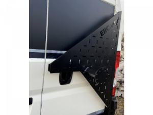 Carrier one von EliCamp